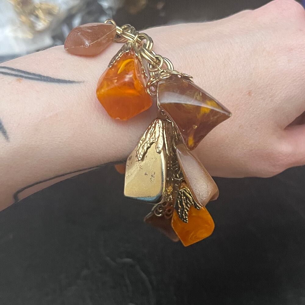 Vintage 1970s Chunky Gold Tone Brown and Orange Acrylic Stone Bracelet